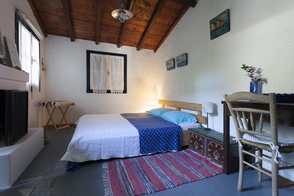 To Spitaki Apartments Galaxídhion Rom bilde