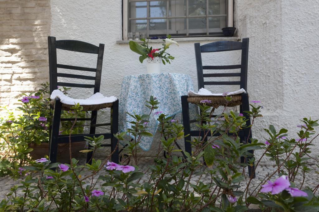 To Spitaki Apartments Galaxídhion Rom bilde