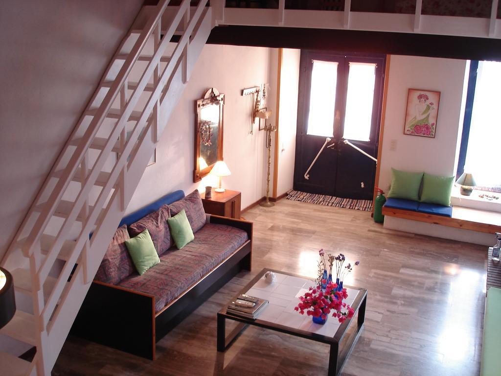 To Spitaki Apartments Galaxídhion Rom bilde